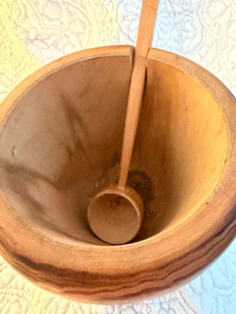 Handmade Carved Wood Pedestal Bowl Cabo Frio-RJ with Ladle - Picture 3 of 6